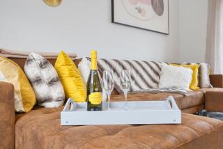 Harveys Yard by Signature Stays - Hayle House - Parking - Sleeps 6 - 1