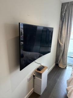 Stylish & Spacious 2BR 2BA, 02 Greenwich - London - 1