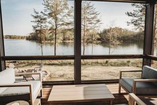 Teacher's Lounge - Lakeside at Waters Edge - 3