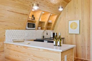 Romantic Chardonnay Wine Barrel Cabin - 6