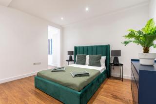 Brick Lane Apartments - 9