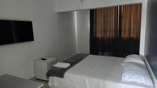 Magnificent 6-Bedroom Townhouse - Goiânia - 9