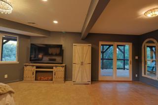Yosemite Stagecoach Lodge - Views, Hot Tub, EV, Games - 8