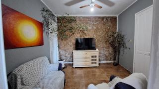 Casa com amplo quintal, a paz ao lado do Centro - 0