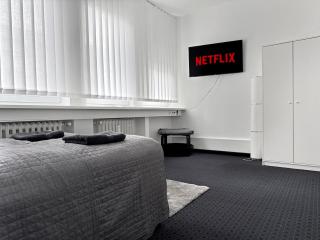 Central Stuttgart 3BR 12 Pax - Stuttgart - 9