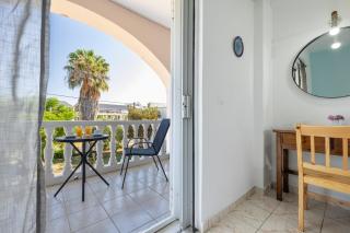 Palm Studios, 350m from Agios Sostis Beach, by ZanteWize - Città di Zante - 5