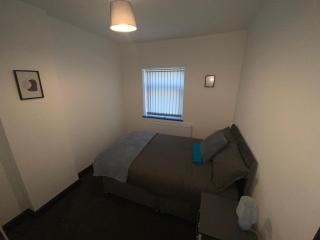 Rossy Guests' Apartment - Stoke on Trent - 1