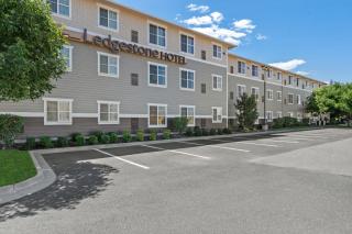 Ledgestone Suites Hotel Yakima - 3