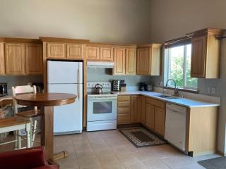 Lakefront Bungalow! 35 Miles To Mt Rainier! - Eatonville - 6