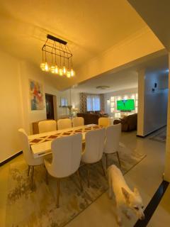 4 Bedroom, All En-suite Executive Apartment, at Lavington - Nairobi - Nairobi - 8