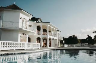 Seaview Chateau - Montego Bay - 4