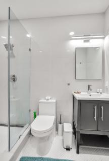 Convenient Quiet Retreat in Prime Location - 6