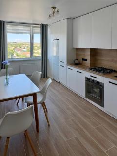Fresh apartment, self check-in, high-speed WiFi, AC - Comrat - 8