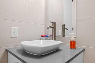 Otium Pool Beach Access - 6