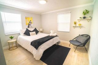 Tranquil & Fully Renoveted Home Near Busch Gardens - Tampa - 4