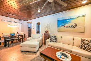 Upgraded and Spacious Harbor Towers Condo! Siesta Key Vacation! - 7