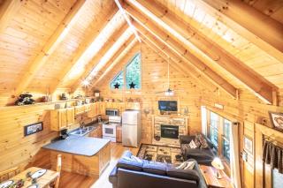 Pigeon Forge Cabin Stay W Relaxing Hot Tub & View - 9