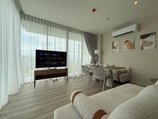 VeHHA, Modern 2-Bedroom Apartment in Prime Hua Hin Condo - 6