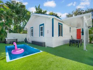 Bungalow House 6 BR Pool Little Havana - Miami - 1