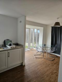 Stay in Doubleroom with professionals, Neat, Cosy - Dartford Central - Dartford - 3