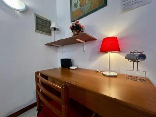 Red Oasis In Center Of Udine - Udine - 2