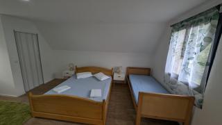 River`s Song Cottage - - 8