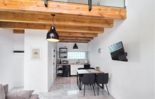 1 Bedroom Amazing Home In Podamirowo - Podamirowo - 5