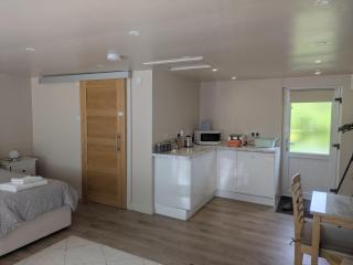 The Garden Room, 1 Heath Cottage - Knutsford - 9