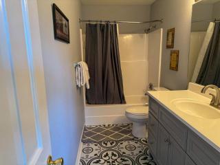 Serene setting near Lake Taneycomo - Free Attraction Tickets-Near Branson attractions - FC61-17 - 1