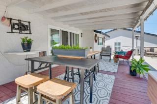 Relax Fireside Hacienda Heights Gem with Patio! - 9