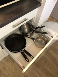 2 bedrooms for 5 with parking - near tram - 1