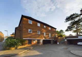 Hampton Ct River Thames village 1 bed maisonette - Thames Ditton - 5