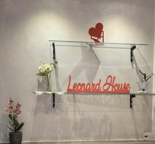 Leonard Chalet House - 1