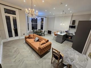 Renovated Victorian 1BD Central Earl's Court - 6