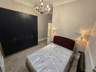 Renovated Victorian 1BD Central Earl's Court - 3