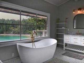 Grindstone Harbor House Luxury Beachfront Estate - Eastsound - 8