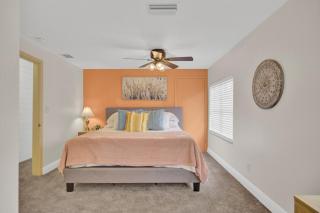 10 beds! Large home Groups multiple families - 3