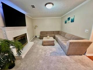 Ecstatic Town Home In Stone Mountain - 4