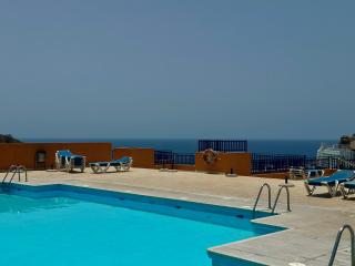 Apartment with views of sea and mountains - 2