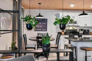 Wellington Cottage 2br Modern Boho - 1
