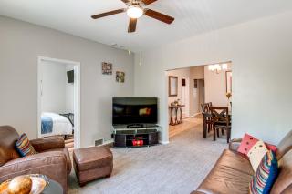 2 Mi to South Shore Beach Unit with Balcony and Yard! - 7
