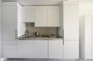 Cozy Bright Studio W Parking, Poolviews! #237 - 4