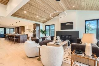 Park City Perfection on Lowell! 1063 home - 6