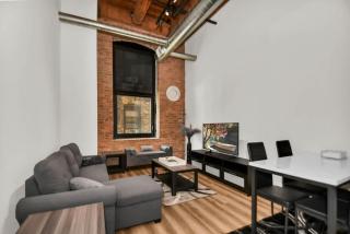 River North Rooftop With In and Out Parking 3 - 6