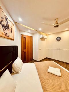 2 Bedroom Cozy Apartment by Lux Haven Stays - Lahore - 5