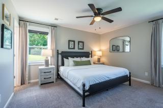 Disconnect From The City In This Outdoorsy Getaway - White - 7