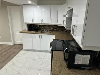 Cozy 1 Bedroom Apartment - 5