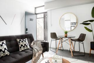 *NEW* The Layla: Rooftop | Walkable | Downtown - 1