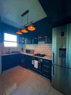 2 Bedroom Apartment in Sea Point - 4
