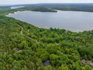 Rustic Cabin W Games Near Lake & National Park - Tobermory - 8